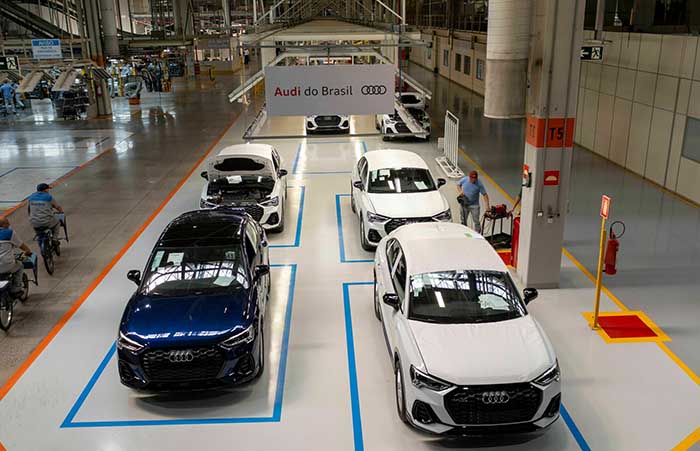 Audi do Brasil relaunches its national production line in Paraná with the new Audi Q3 and Q3 Sportback Audi do Brasil relaunches its national production line in Paraná with the new Audi Q3 and Q3 Sportback
