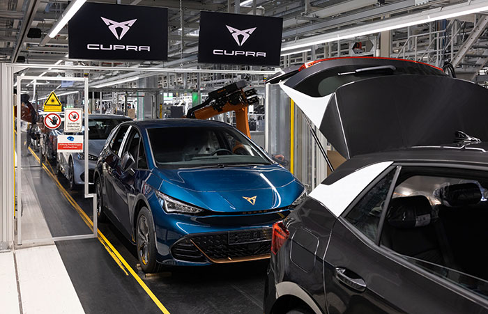 CUPRA begins a new era with the production of its first 100% electric car: the CUPRA Born CUPRA begins a new era with the production of its first 100% electric car: the CUPRA Born
