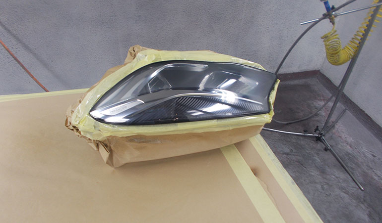 Vehicle Plastic Headlamp Refurbishment at Eastend Coachworks