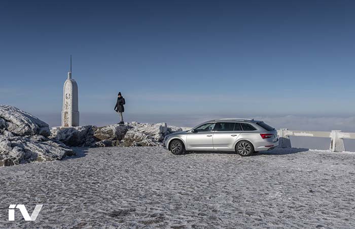 ŠKODA SUPERB iV RECUPERATING AROUND JEŠTĚD ŠKODA SUPERB iV RECUPERATING AROUND JEŠTĚD