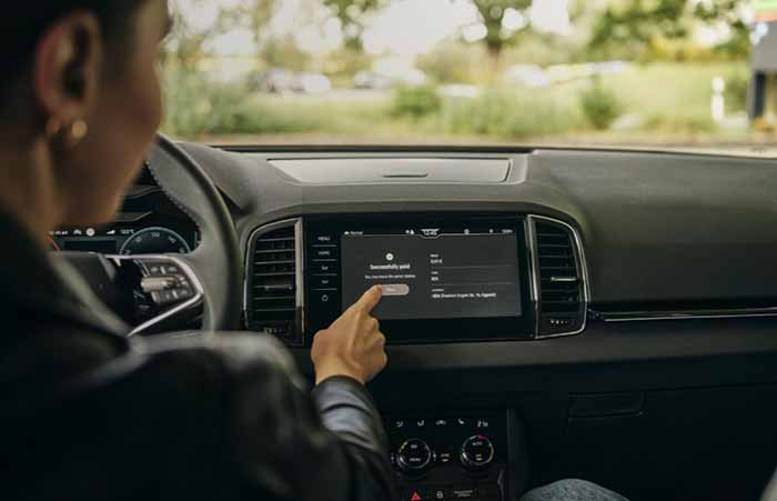Podcast #ExploreSkoda: the new digital service Pay to Fuel