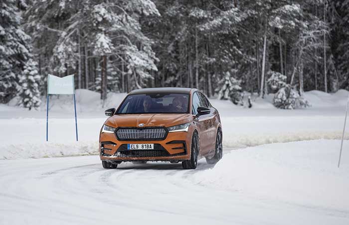 Klaus drives: on the ice with a rally champion