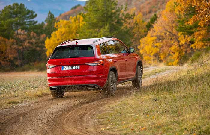 Drive like a champion. On tarmac, gravel or snow