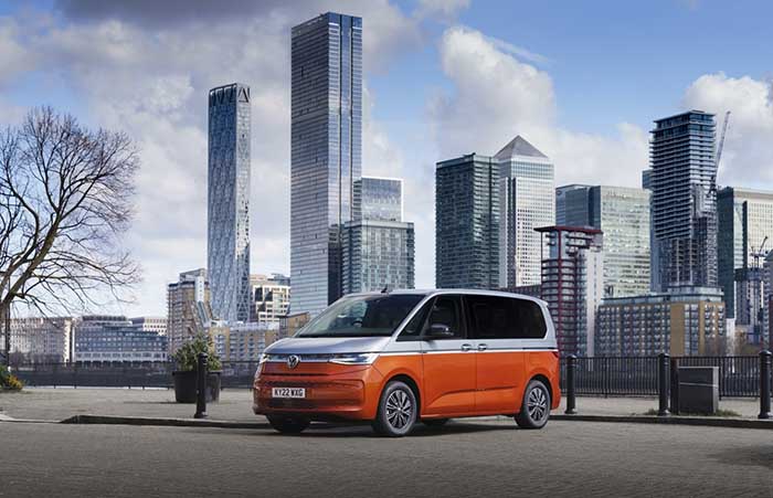 VOLKSWAGEN MULTIVAN WINS BEST SEVEN SEATER CATEGORY AT PARKERS NEW CAR AWARDS 2023