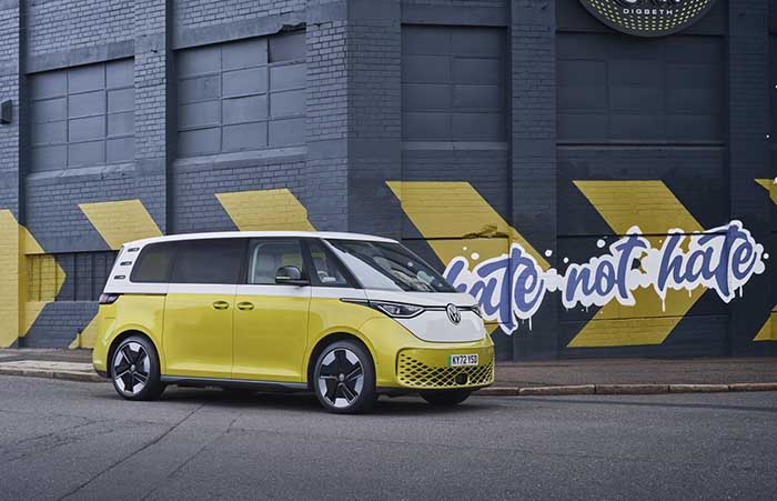 VOLKSWAGEN ID. BUZZ VOTED MPV OF THE YEAR AT TOP GEAR AWARDS 2022