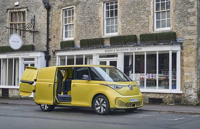 UK COMPANIES READYING FOR SWITCH TO ELECTRIC AS 70% OF VAN DRIVERS SAY AN ELECTRIC VEHICLE IS SUITABLE FOR THEIR BUSINESS